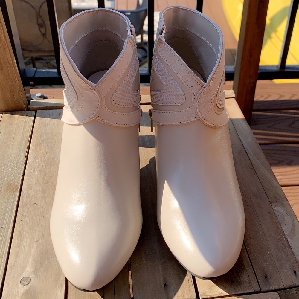 Karen Scott Heel Shoes size 7.5 🆕